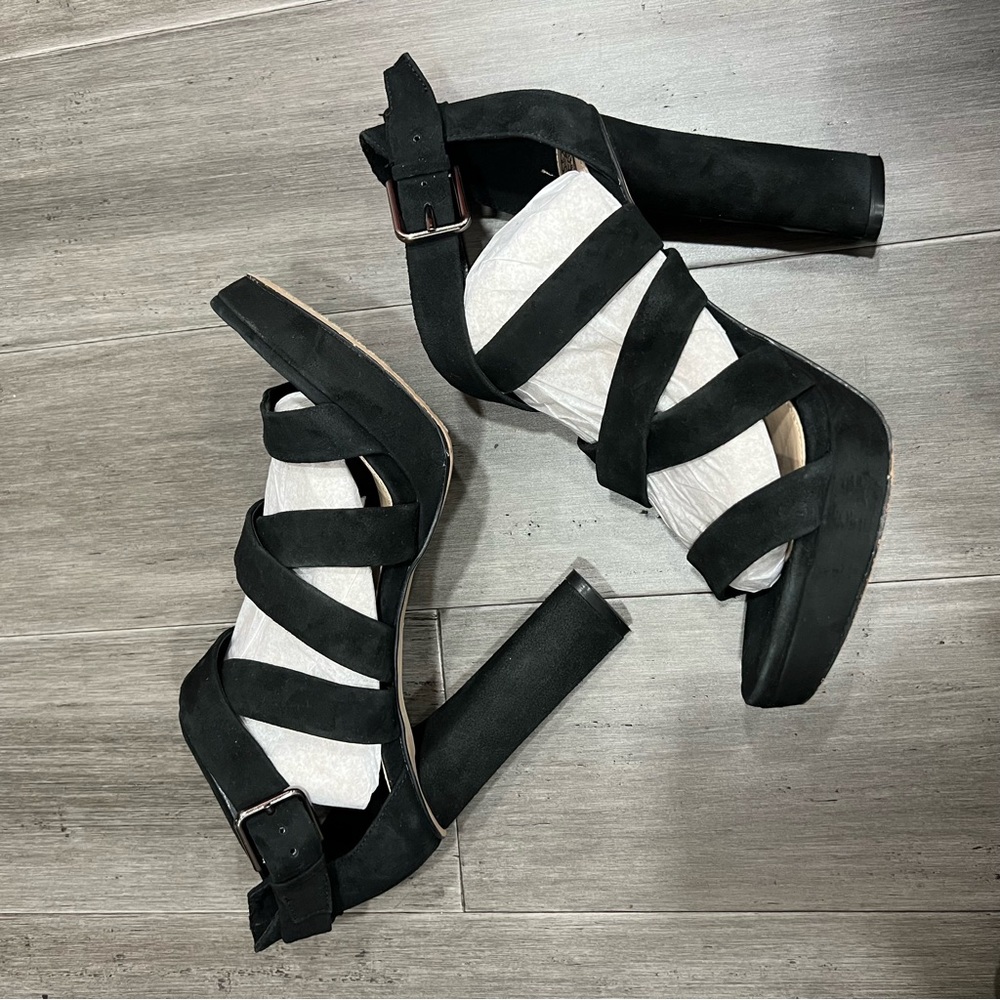 Vince Camuto‎ Heels